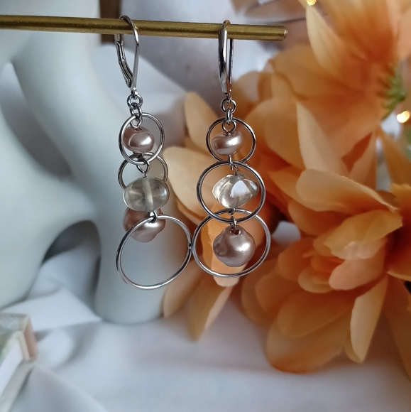 Irregular Geometric Earrings - Picture 12 of 13